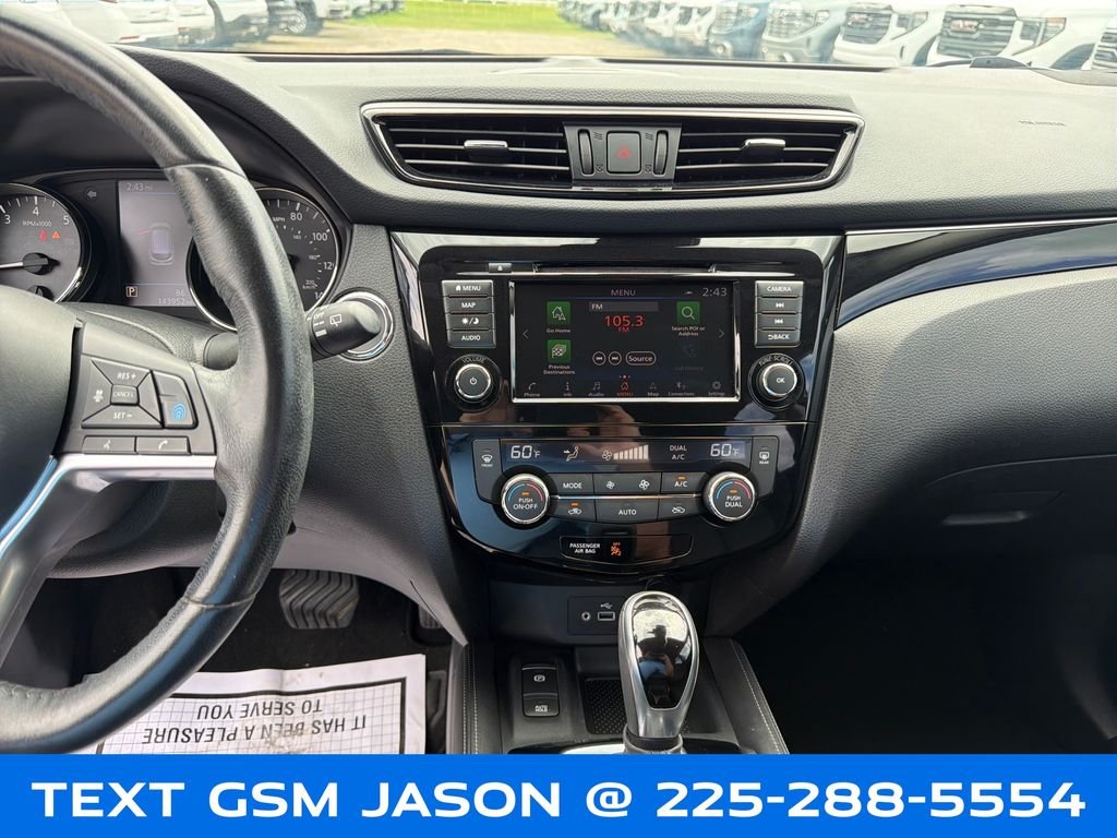 Used 2019 Gray Nissan SL image 22