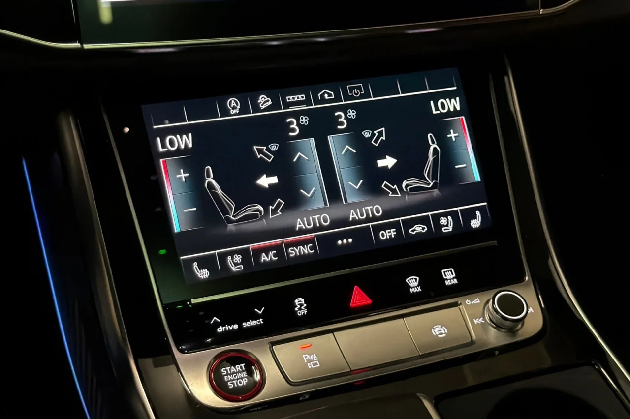 Used 2024 NAVARRA BLUE METALLI Audi  image 20