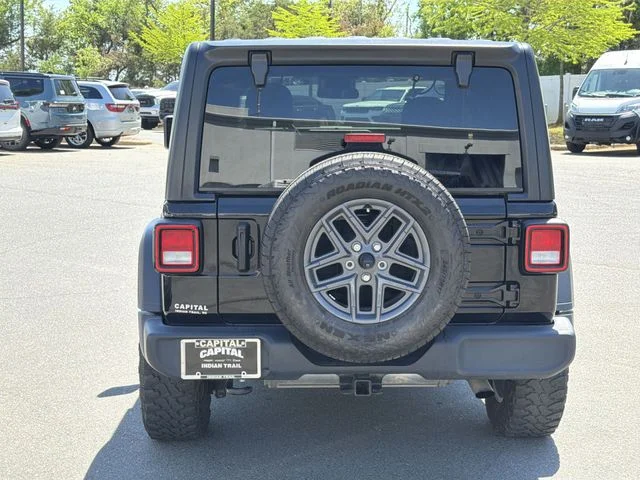 Used 2024 Black Jeep Sport S image 12