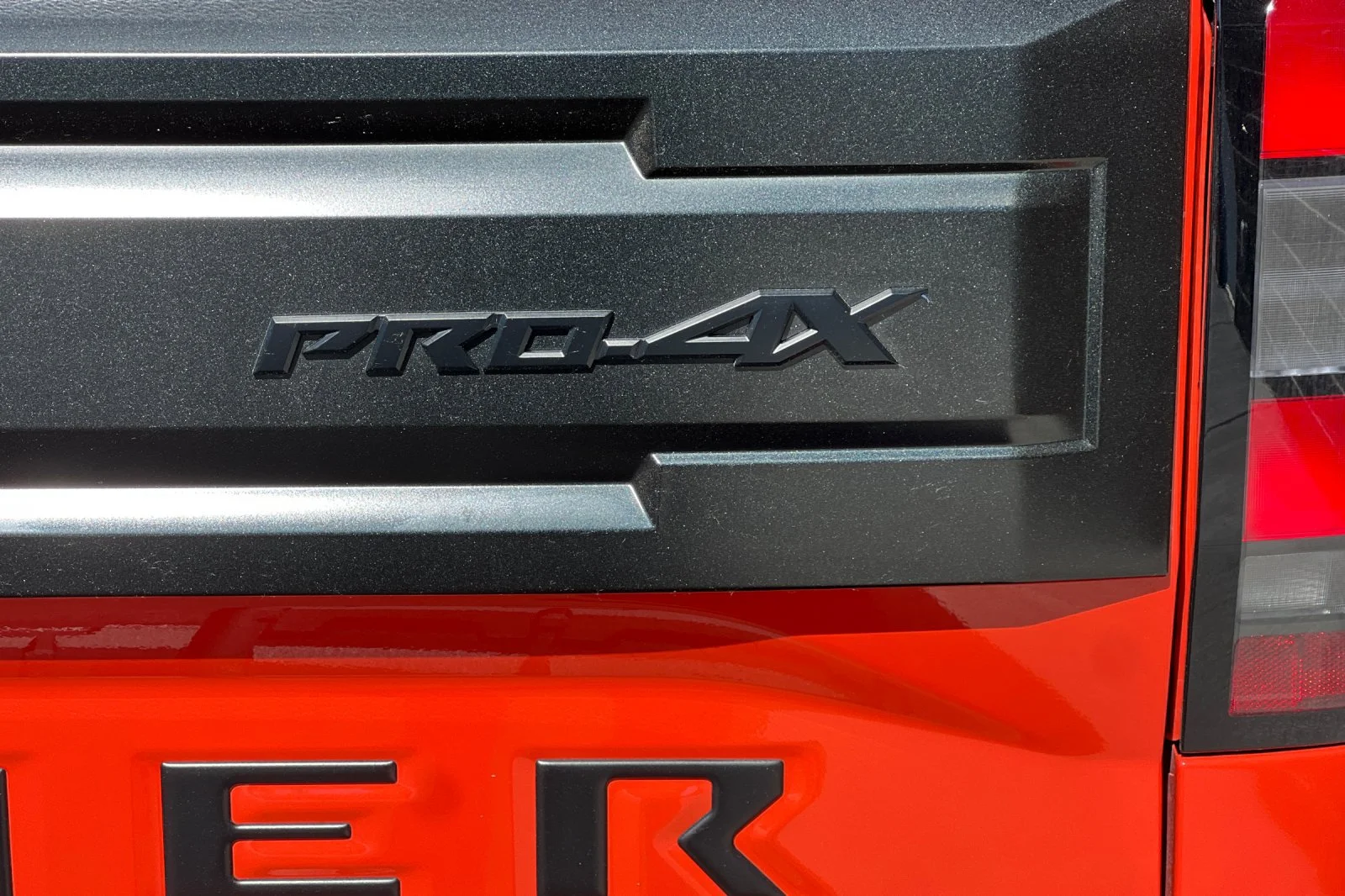 2025 Nissan Frontier PRO-4X - Photo 29