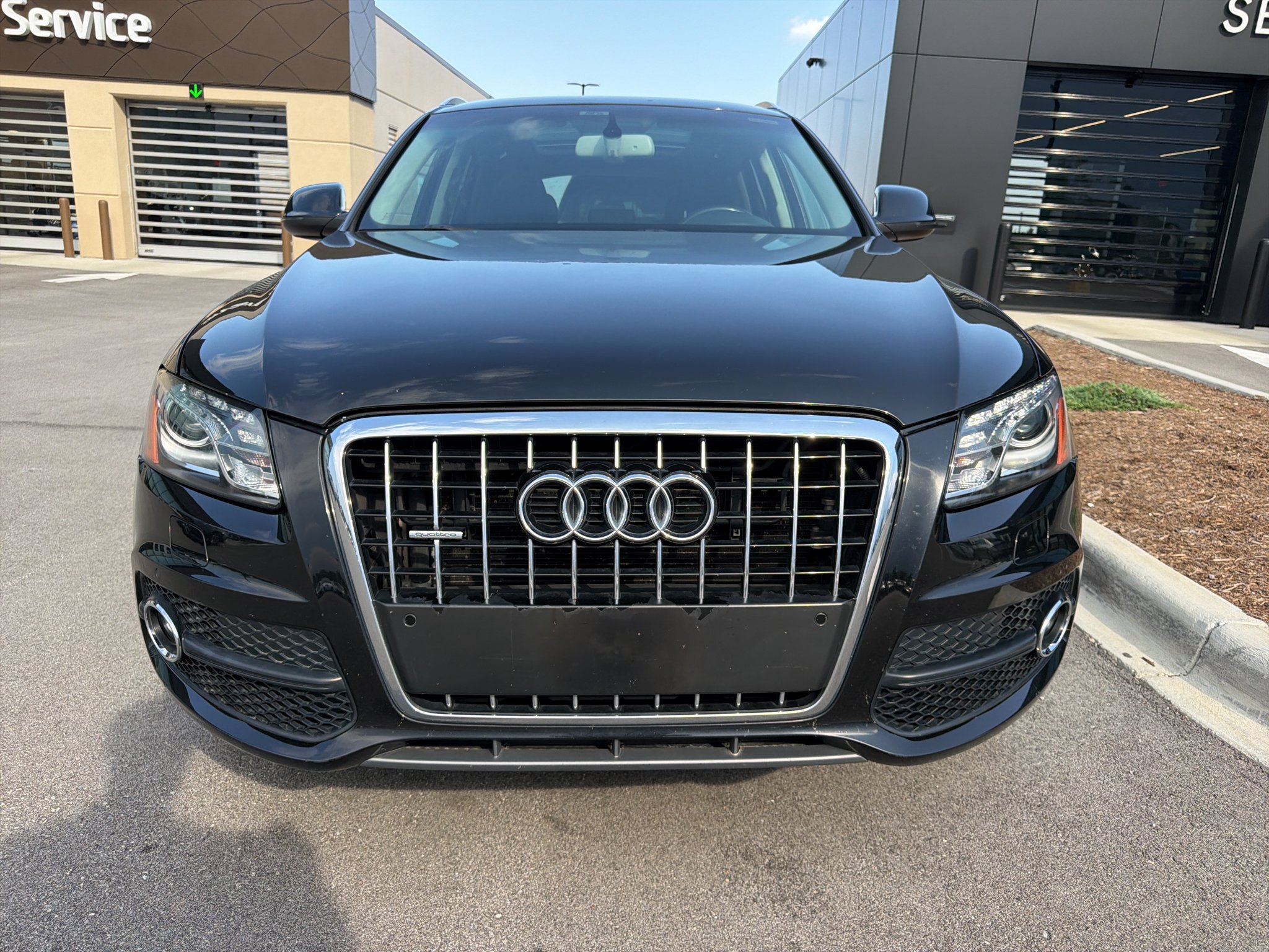 Used 2011 Audi Q5 Premium Plus with VIN WA1WKAFP0BA108320 for sale in Jeffersontown, KY
