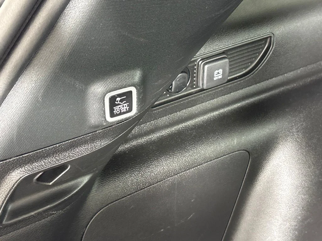 Used 2024 White Jeep 4xe image 22