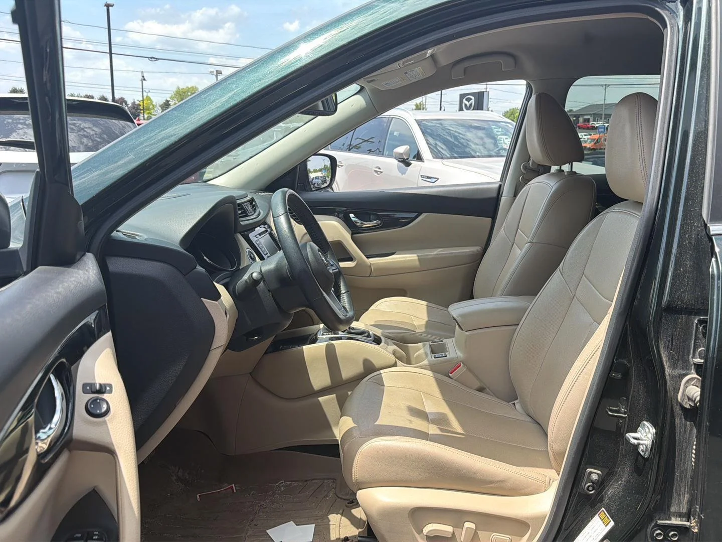 Used 2020 Midnight Pine Metallic Nissan SL image 2