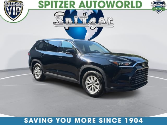 Used 2025 Black Toyota XLE image 2