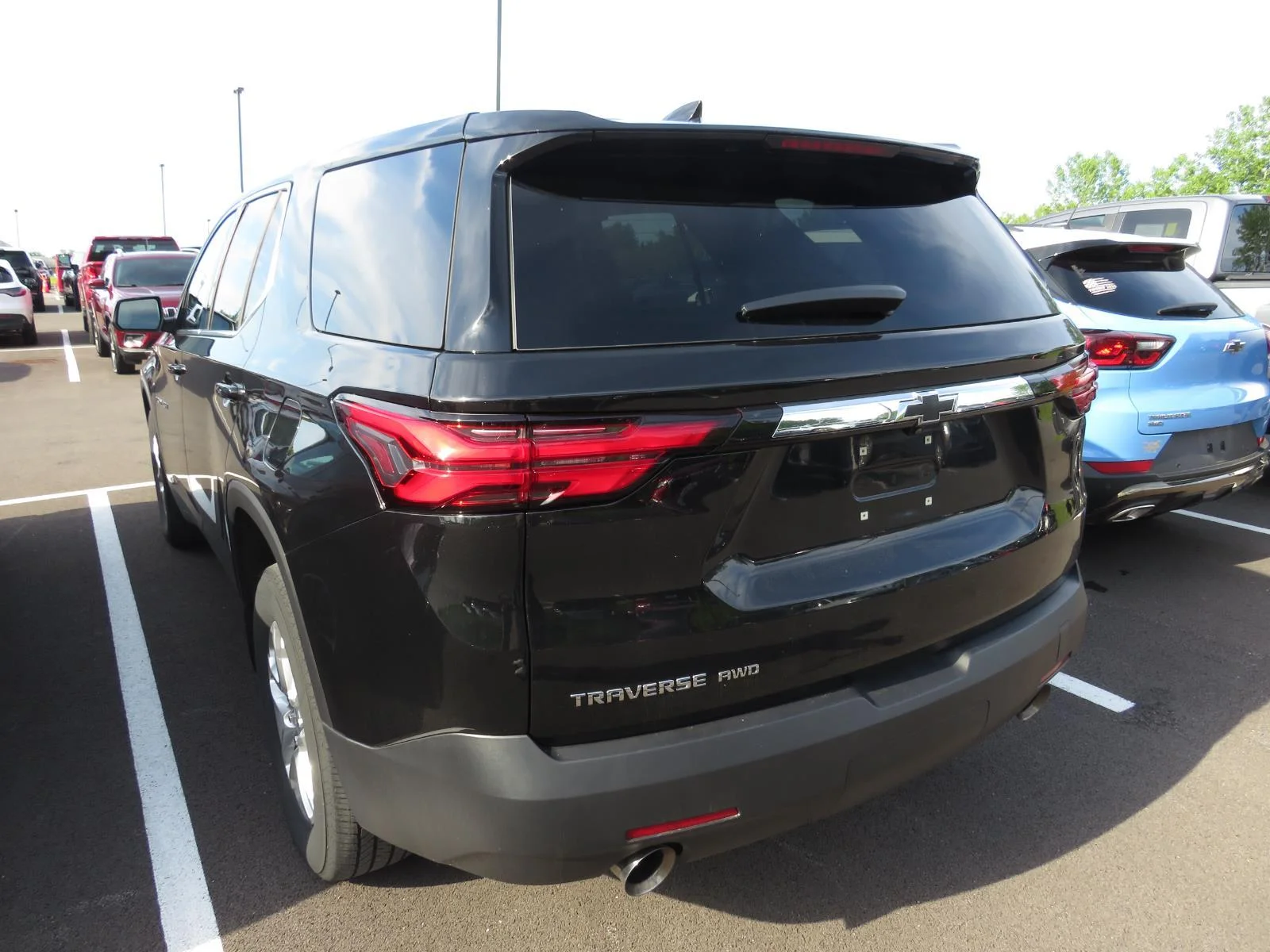 Used 2023 MOSAIC BLACK METALLIC CHEVROLET TRUCK  image 10