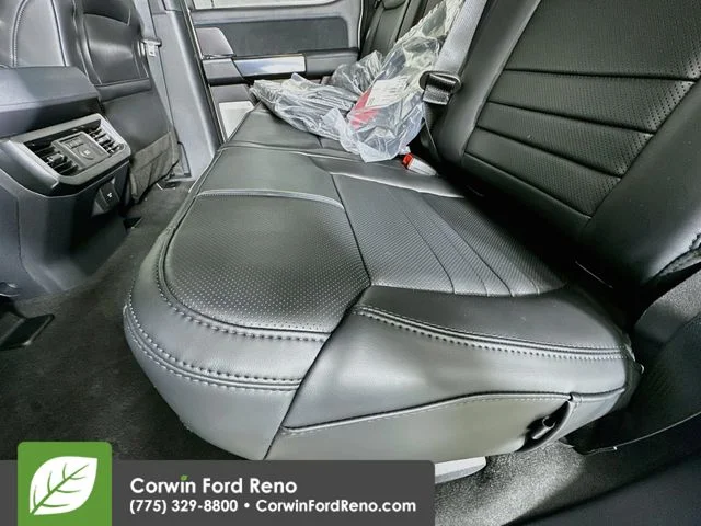 New 2026 Star White Metallic Tri-Coat Ford Platinum image 28