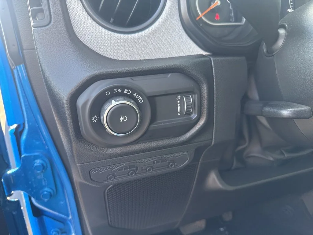 New 2025 Hydro Blue Pearl-Coat Exterior Paint Jeep Willys image 16