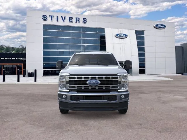 New 2026 Oxford White Ford XL image 7
