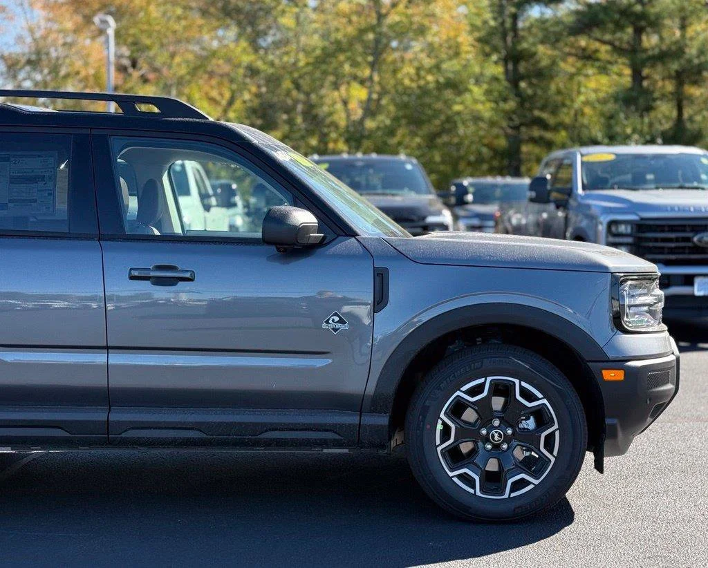New 2026 Gray Ford Outer Banks image 2