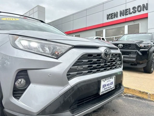 Used 2019 Silver Sky Metallic Toyota Limited image 4