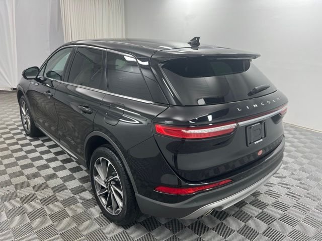 Used 2023 Infinite Black Metallic Lincoln Standard image 6