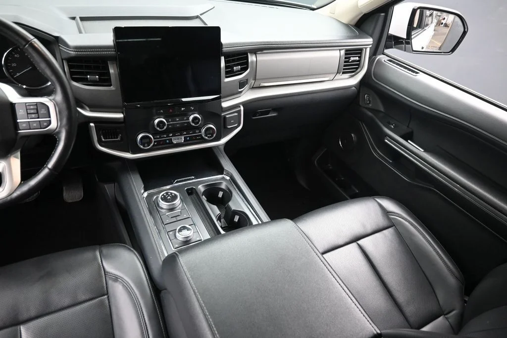 Used 2024 White Ford XLT image 19