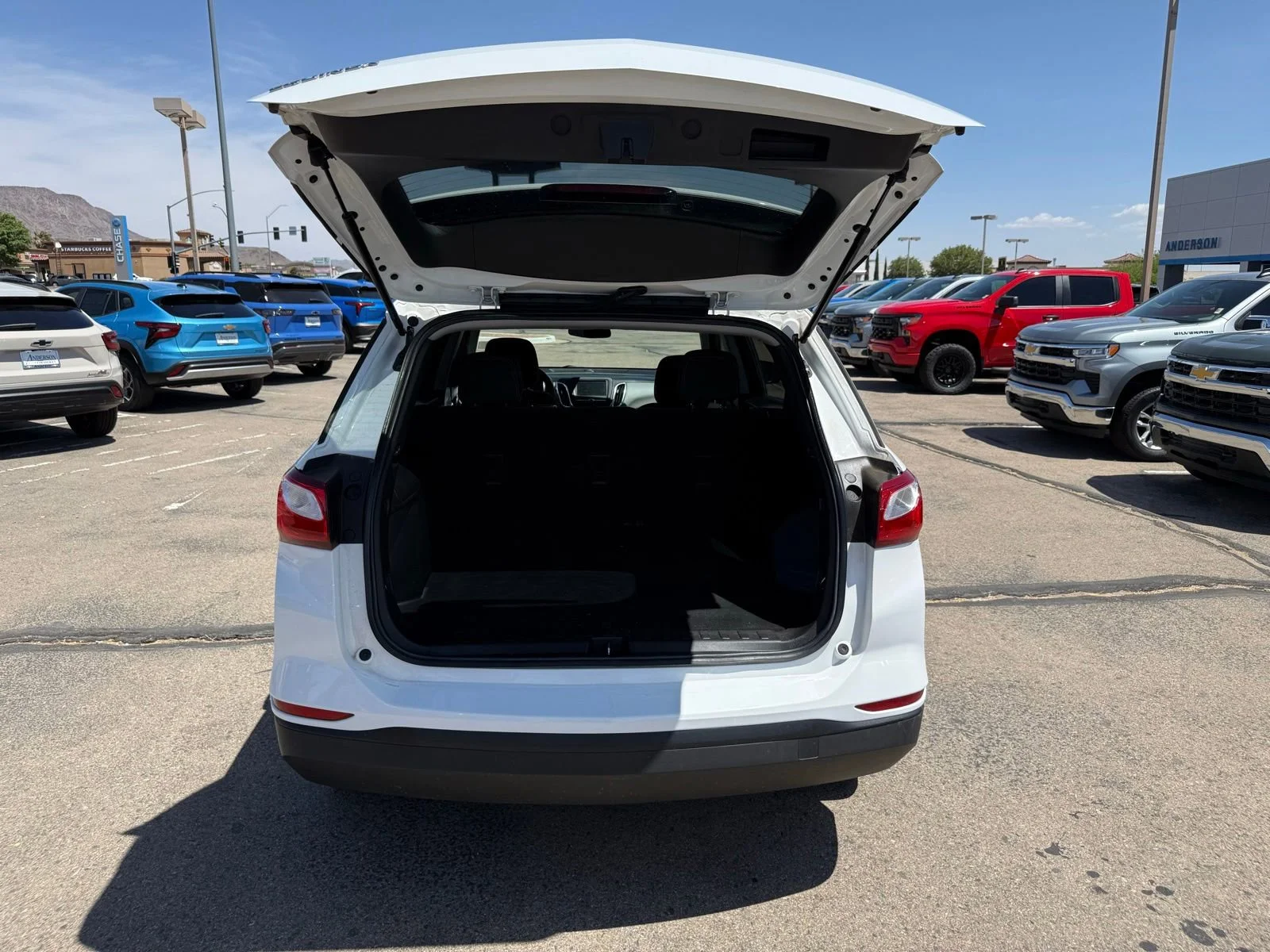 2021 Chevrolet Equinox LS - Photo 35