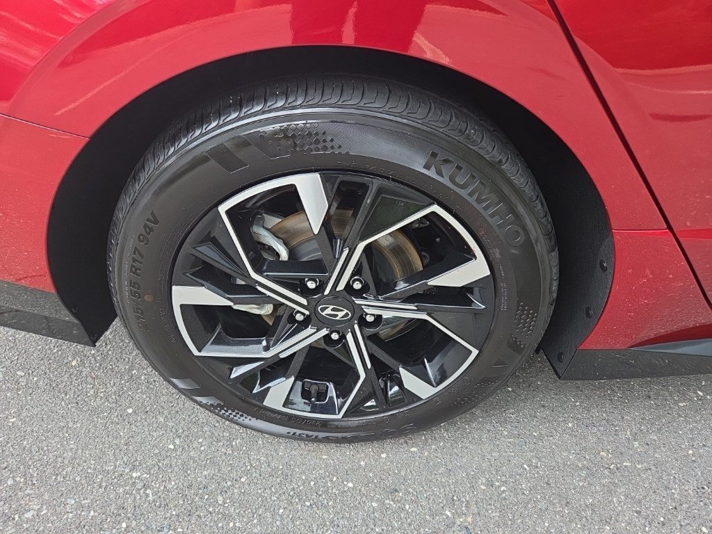 Certified Used 2025 Ultimate red Hyundai SEL image 10