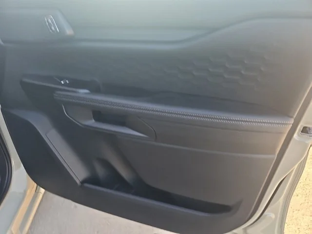 New 2026 Desert Sand Ford XLT image 31