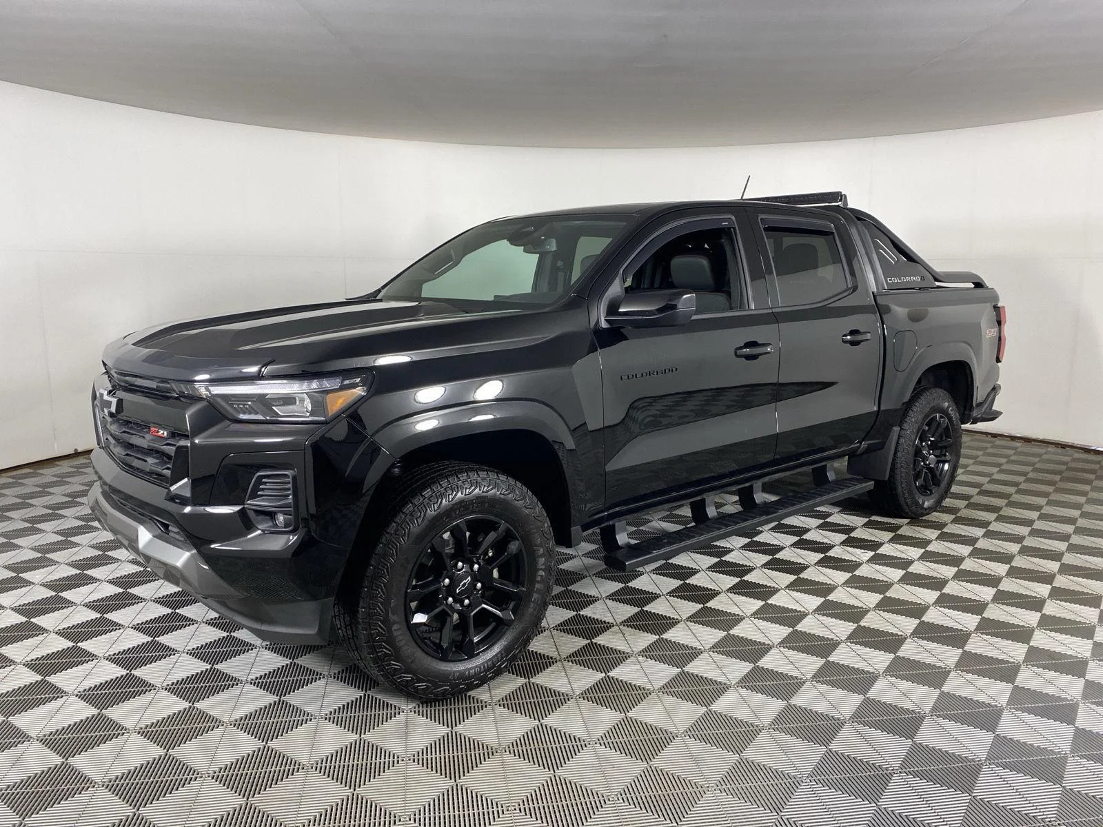 Used 2026 Black Chevrolet 4WD Z71 image 6
