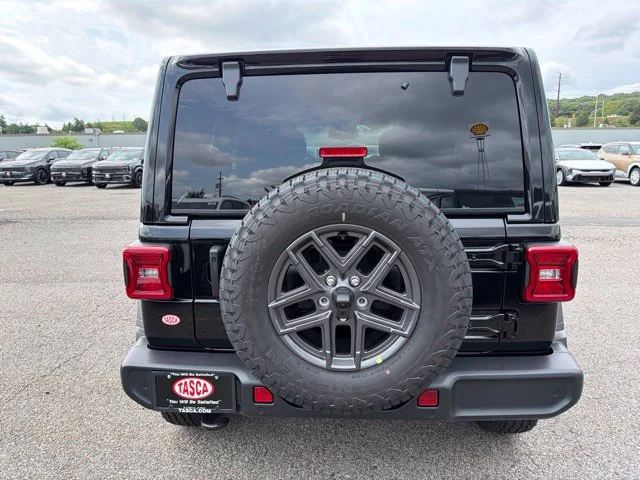 New 2027 Black Jeep Sport S image 4