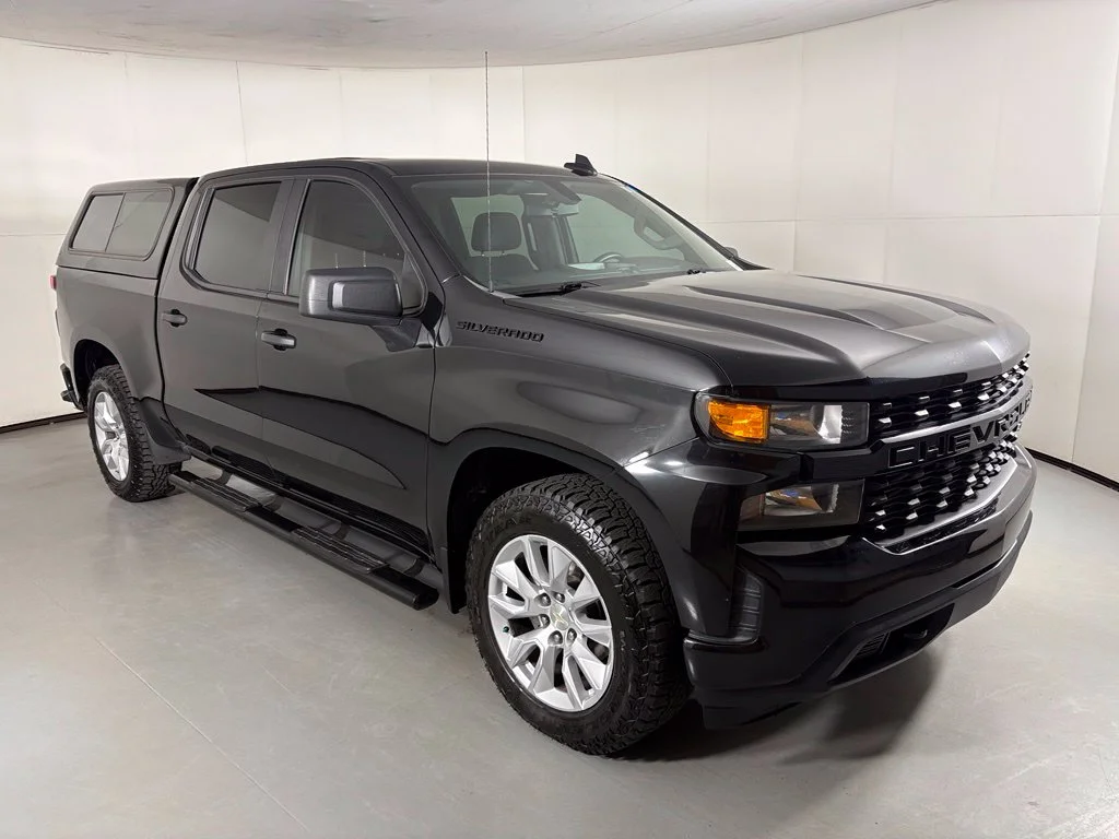 Used 2020 Black Chevrolet Custom image 2