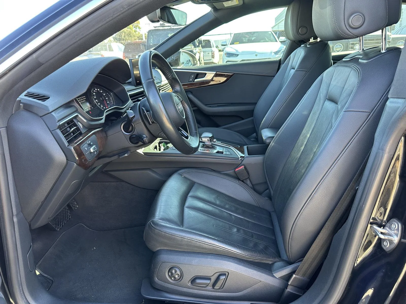 Used 2019 Mythos Black Metallic Audi Premium image 9