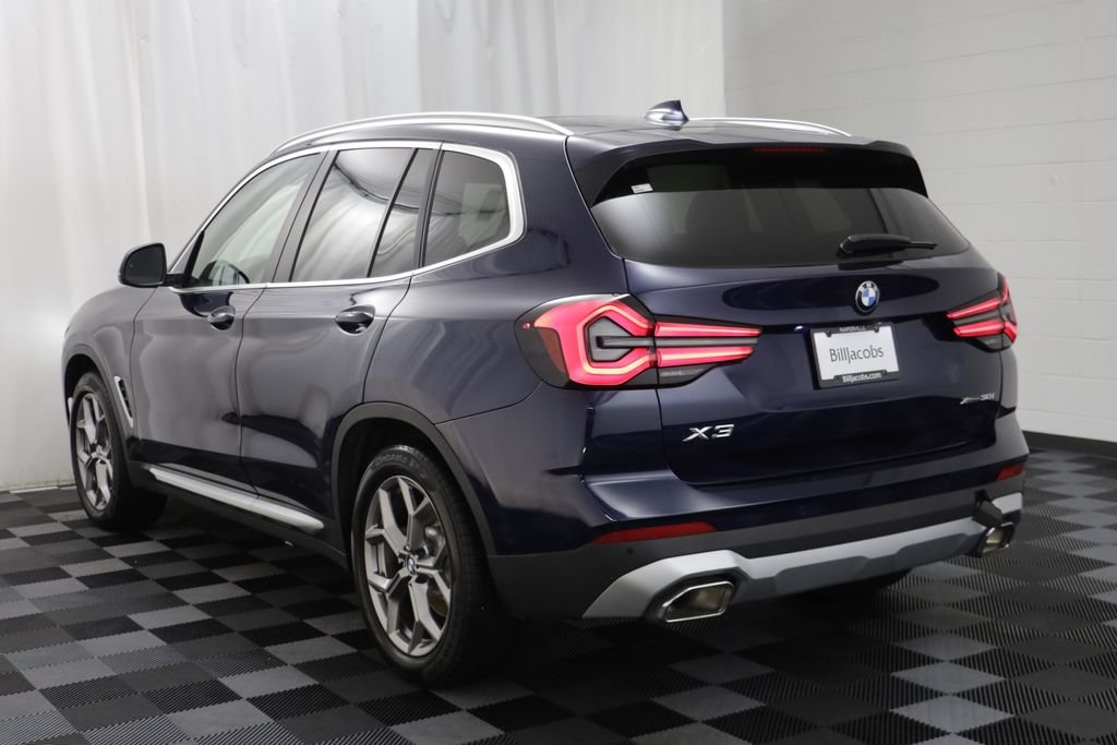 Used 2022 Tanzanite Blue II Metallic BMW xDrive30i image 14