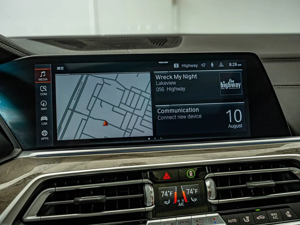 Used 2019 Arctic Gray Metallic BMW xDrive40i image 26