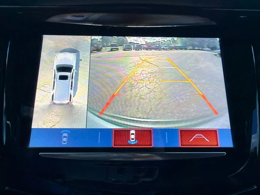 Used 2019 Gray Cadillac Luxury image 29