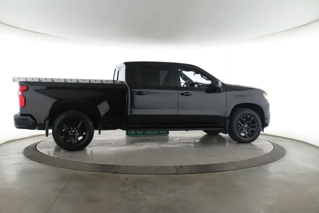 Used 2025 Black Chevrolet RST image 6