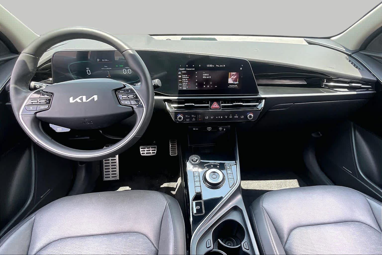Used 2024 Snow White Pearl Kia SX Touring image 14