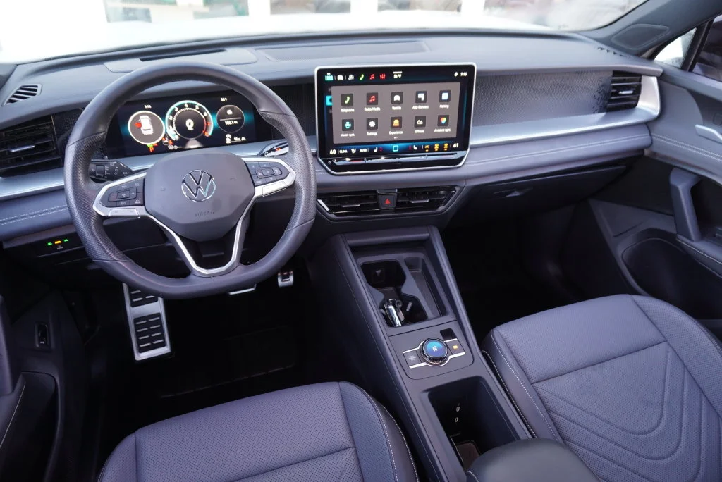 Certified Used 2026 Beige Volkswagen SE R-Line Black image 6