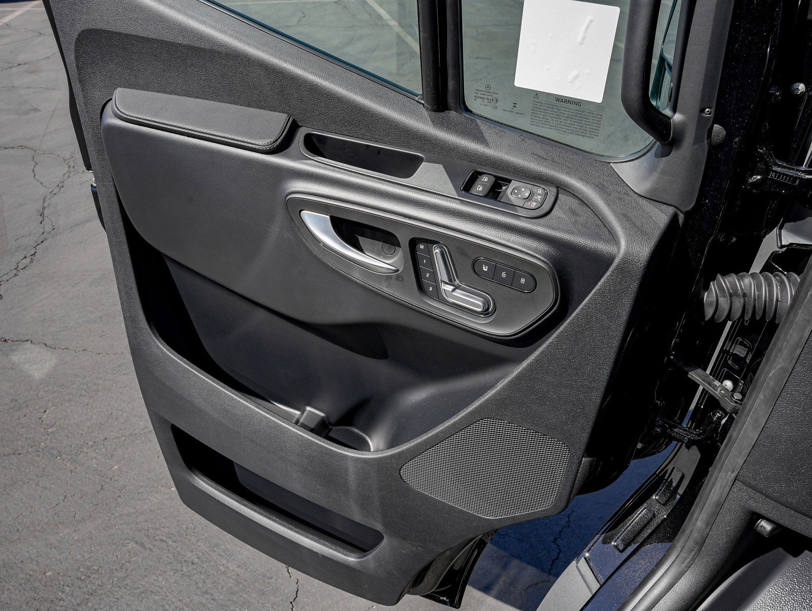 New 2026 Obsidian Black Metallic Mercedes-Benz 2500 Standard Roof I4 Diesel HO 144 AWD image 28