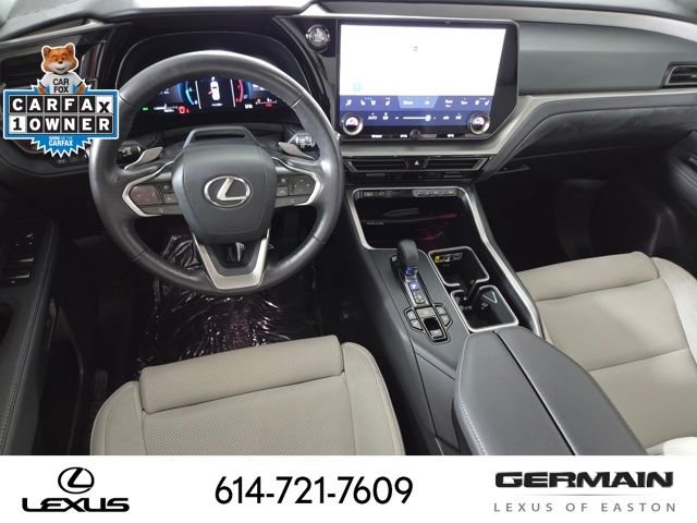 Used 2025  Lexus 350 Luxury image 18