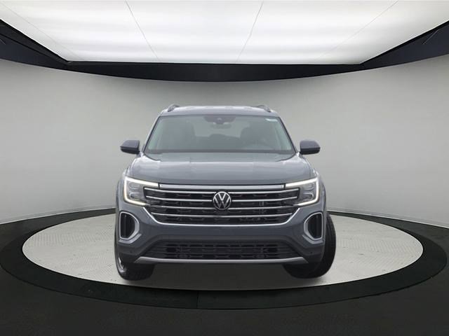 New 2026 Pure Gray Volkswagen 2.0T SE w/Technology image 2