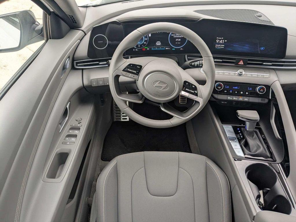 New 2026 White Hyundai SEL Sport image 15