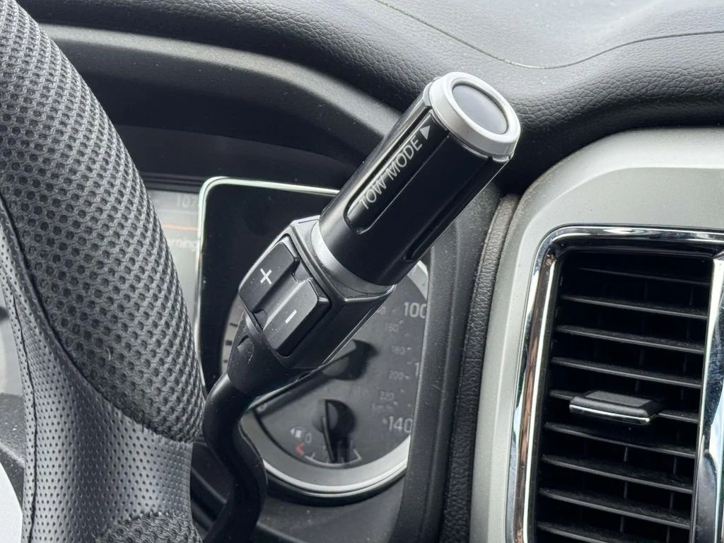 Used 2019 Blue Nissan SV image 21