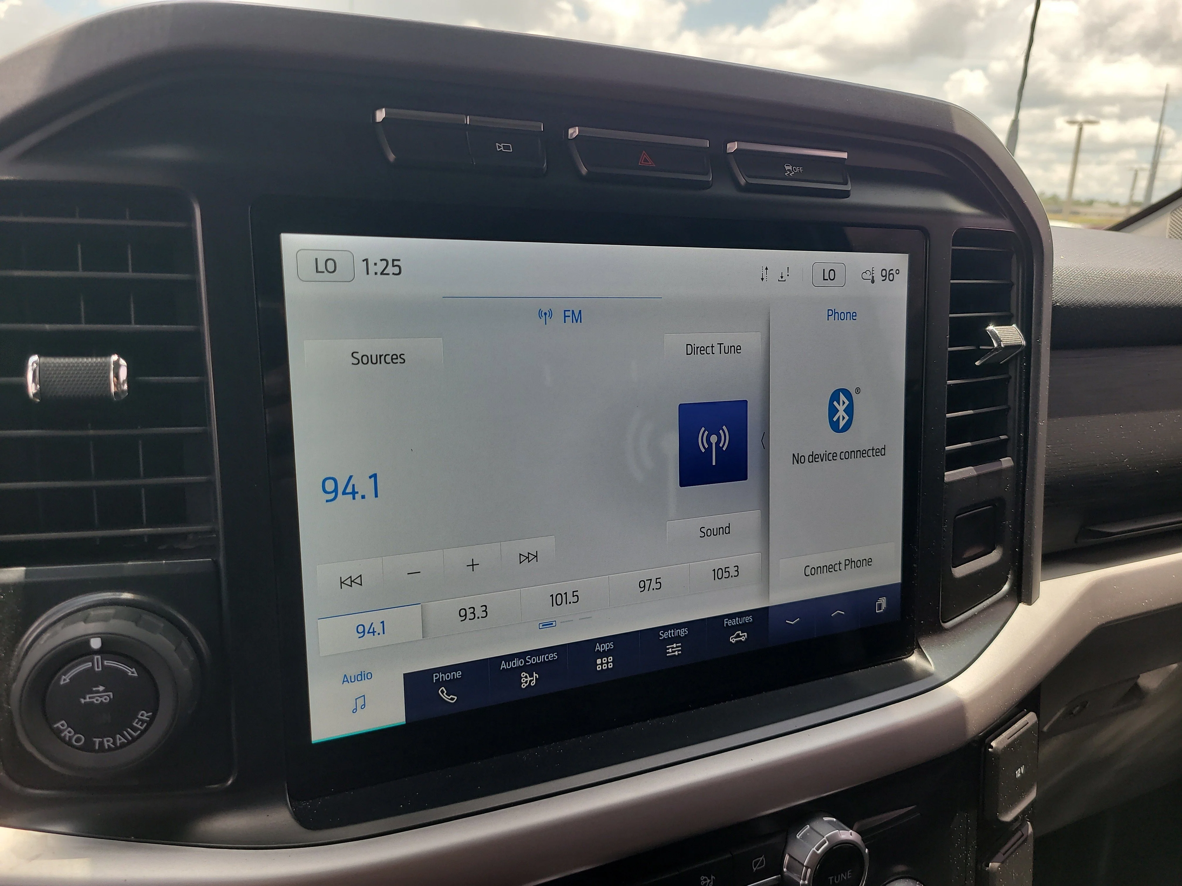 Used 2022 Oxford White Ford XLT image 22