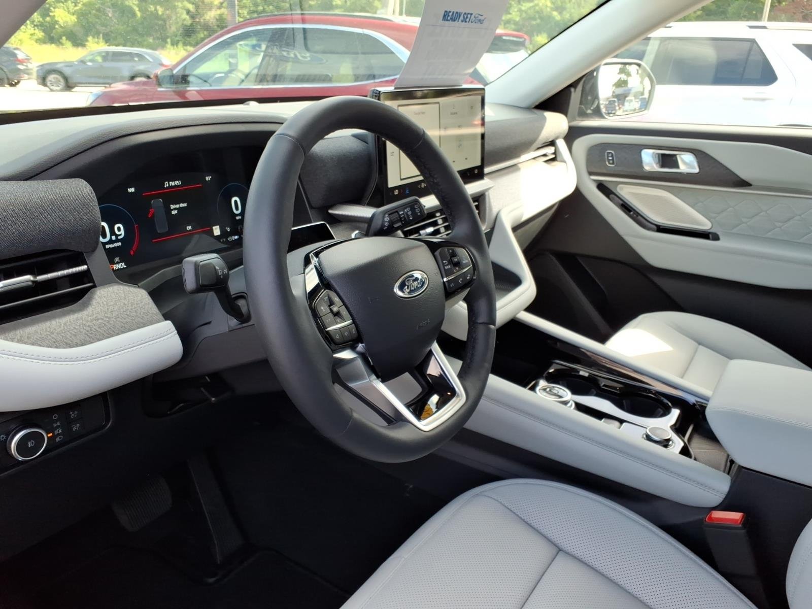 New 2026 Agate Black Metallic Ford Platinum™ image 19