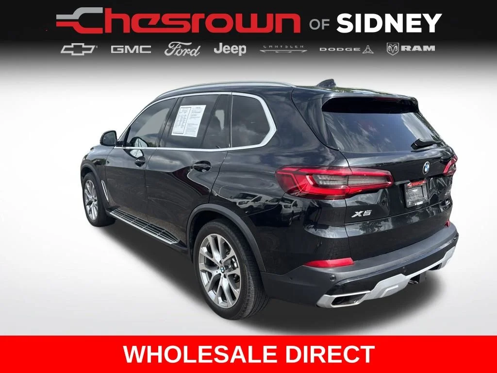 Used 2020 Black BMW xDrive40i image 3