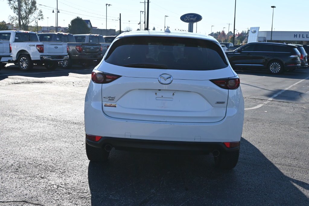 Used 2017 Snowflake White Pearl Metallic Mazda Grand Touring image 10