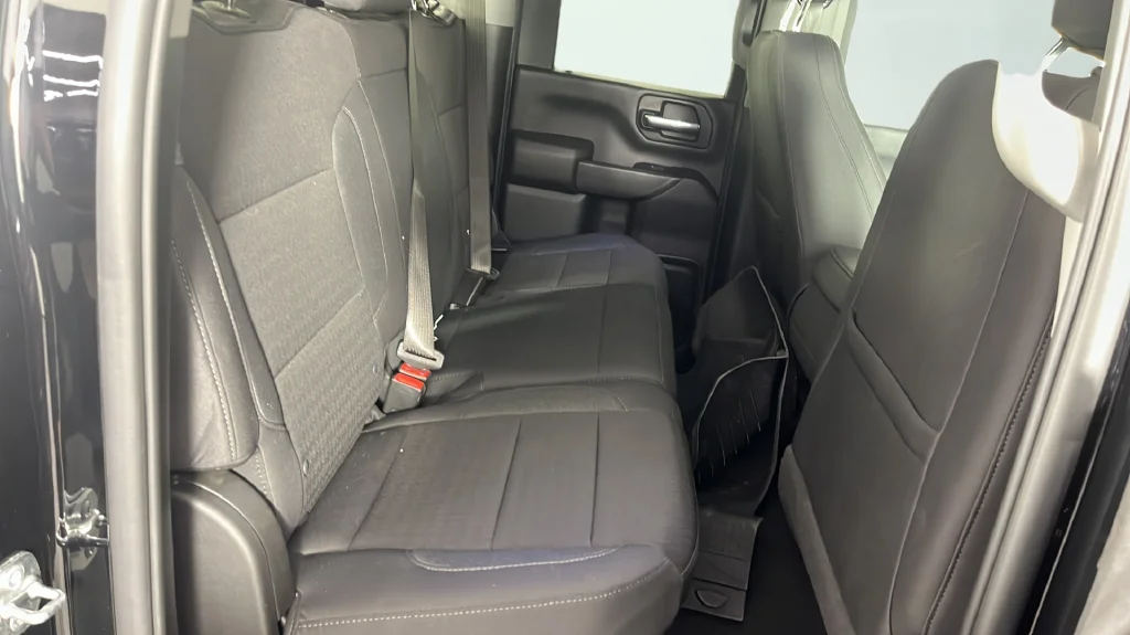 Used 2025 Black Chevrolet Custom image 16
