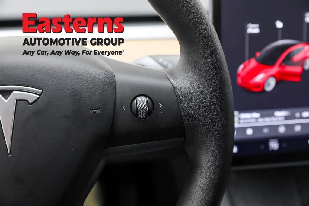 Used 2021 Red Tesla Long Range image 16