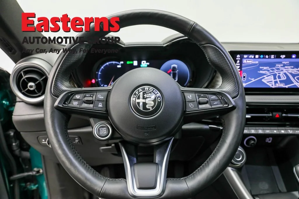 Used 2024 Green Alfa Romeo Ti image 10