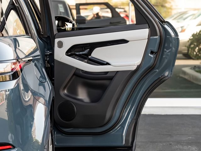 New 2026 Tribeca Blue Land Rover Hoxton Edition image 31
