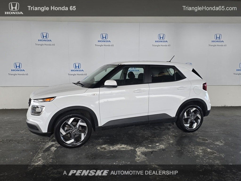 2025 Hyundai Venue SE