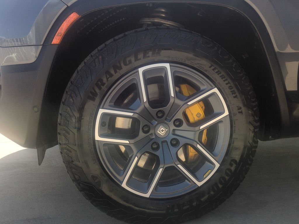 2023 Rivian R1S Adventure - Photo 27