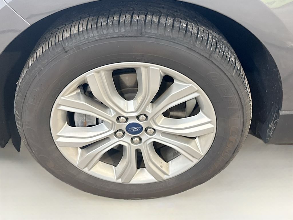 Used 2022 Gray Ford Titanium image 32