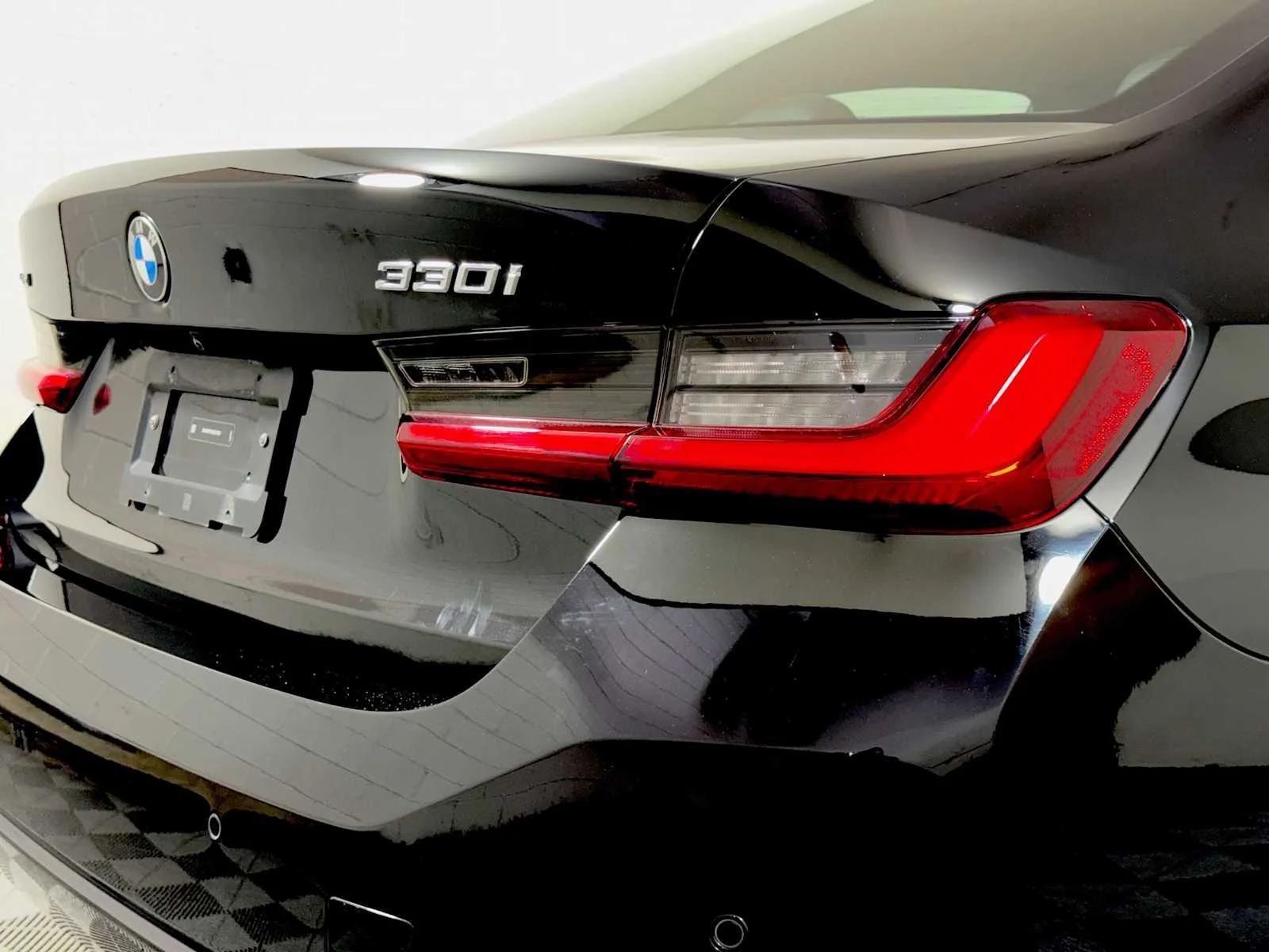2024 BMW 3 Series 330i - Photo 28