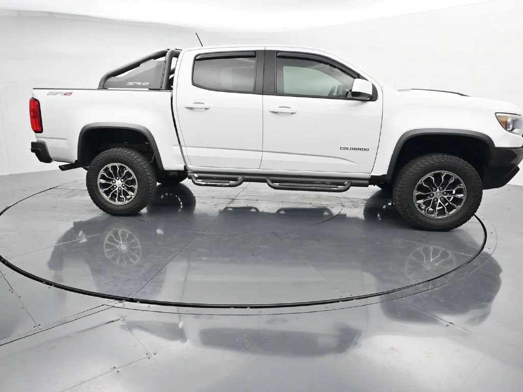Used 2019 White Chevrolet ZR2 image 8