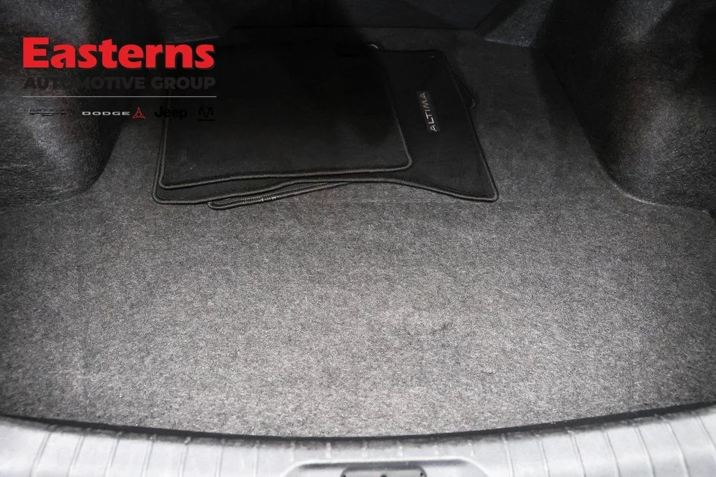 Used 2025 Black Nissan 2.5 SV image 10
