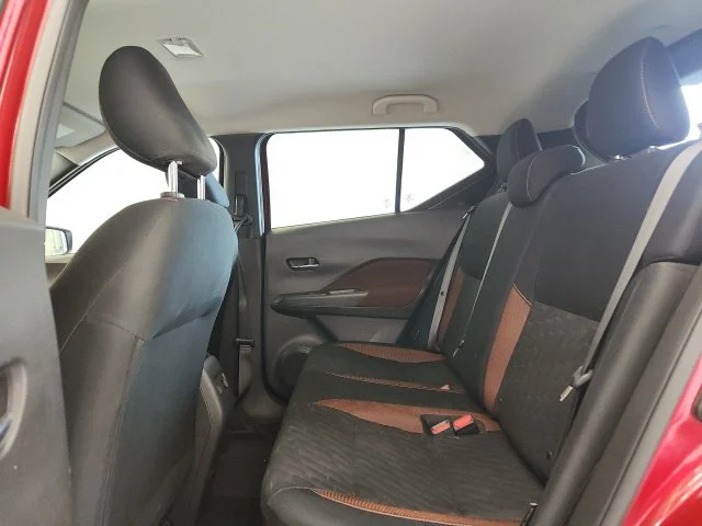 Used 2023 Red Nissan SR image 10