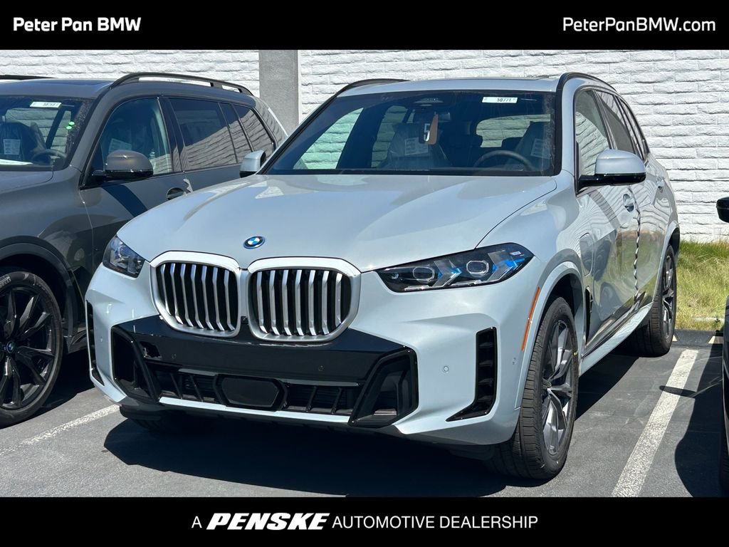 New 2026 Gray Metallic BMW xDrive50e image 1